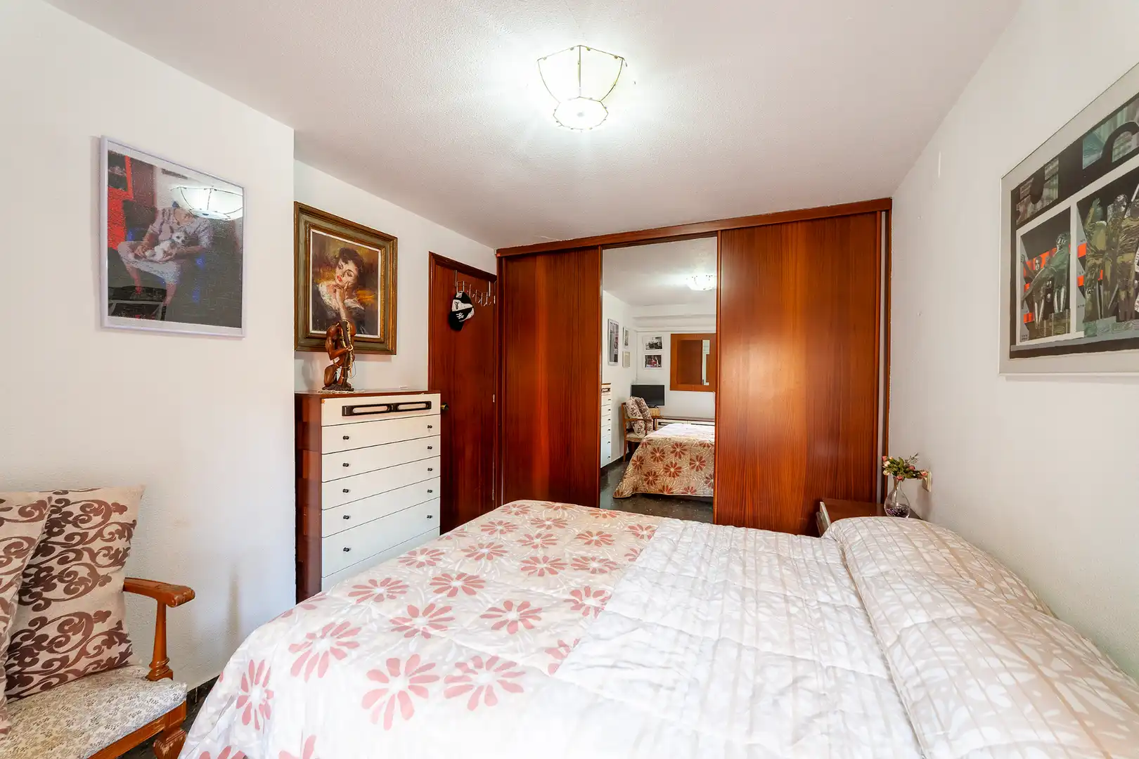 Habitación de Piso en venta en Valencia con Aire acondicionado