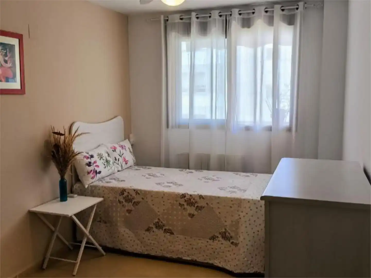 Schlafzimmer von Wohnung zum Verkauf in Onil mit Balkon