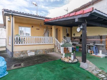 Haus mit Garten zum Verkauf in Calle D FELIPE-QUIN V