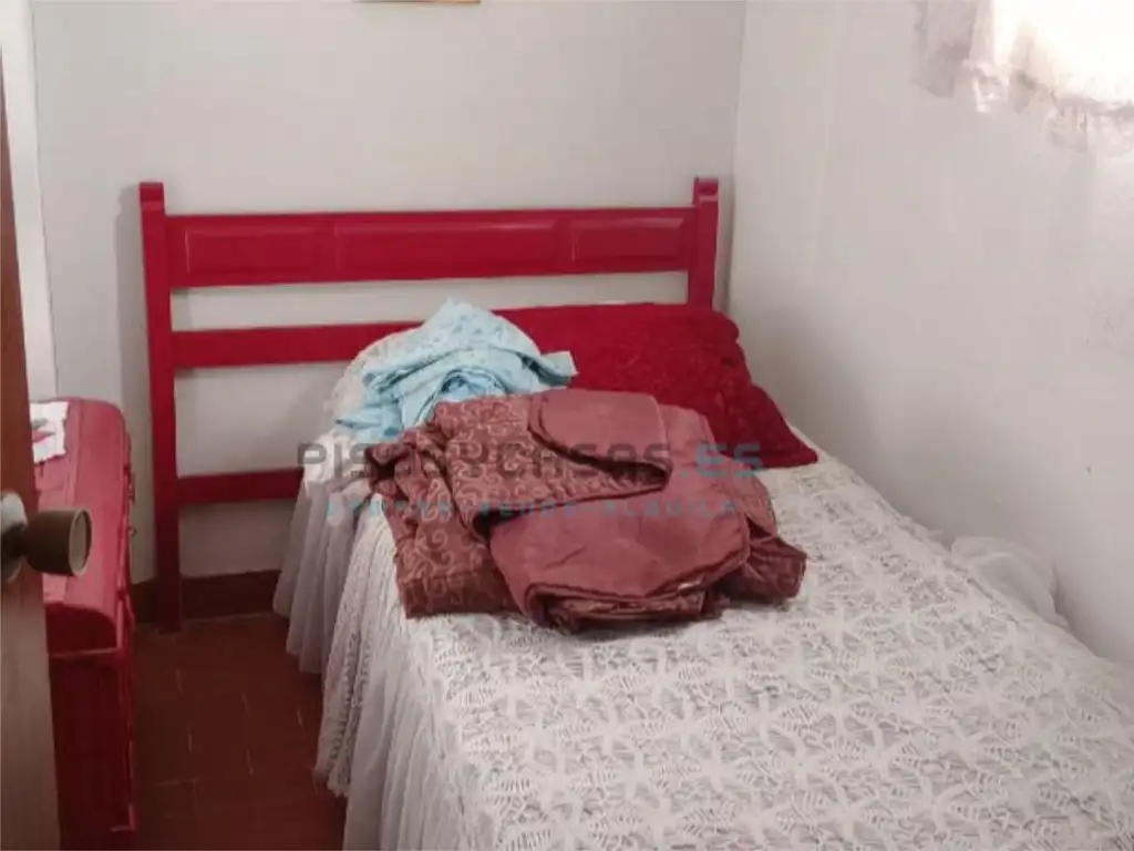 Dormitori de Casa adosada en venda en Landete