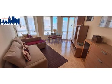 Appartement compact avec piscine à louer à Avenida SANTANDER 31
