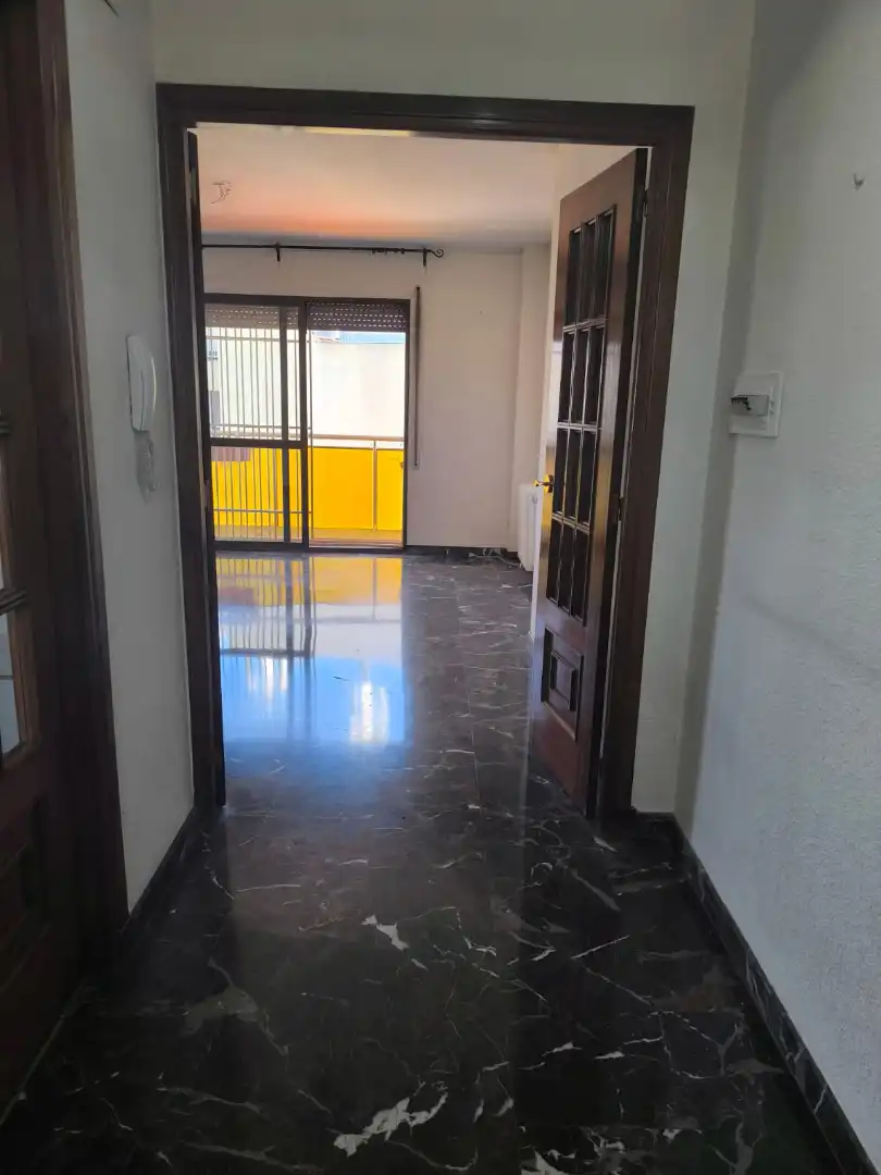 Wohnung zur Miete in Camino de Ronda, 212, Pajaritos