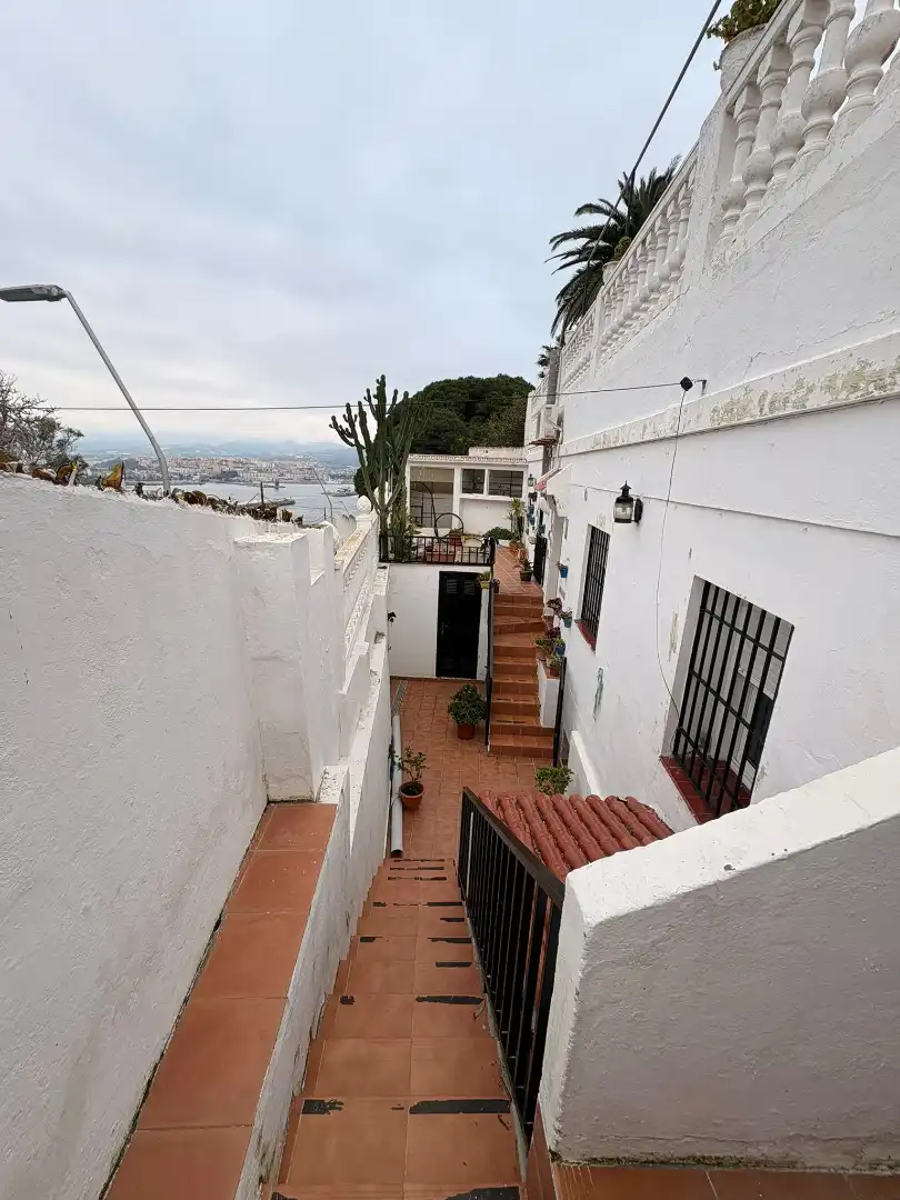 Vista exterior de Casa o xalet en venda en Ceuta amb Aire condicionat, Calefacció i Jardí privat