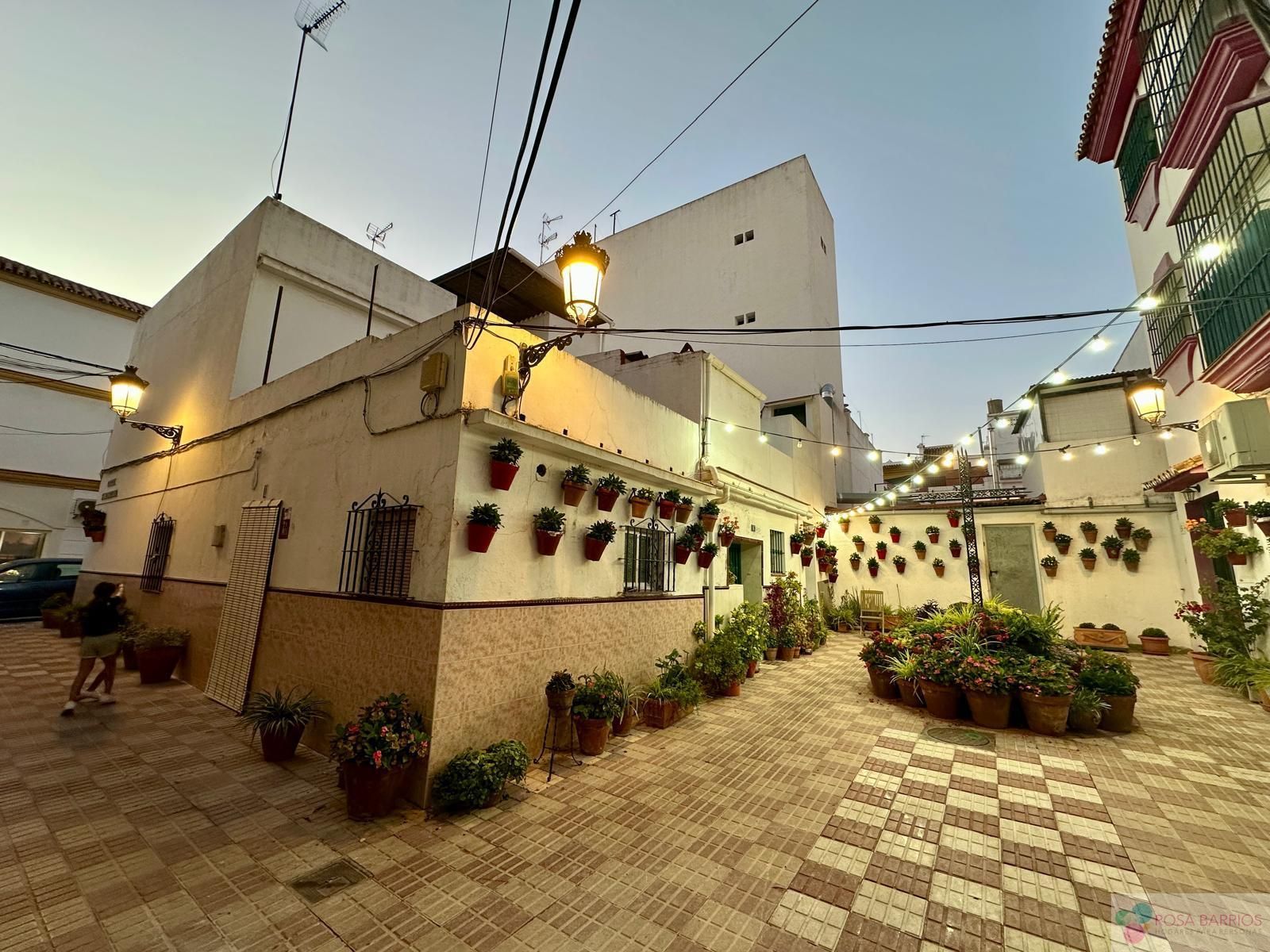 Vista exterior de Casa o xalet en venda en Marbella amb Terrassa