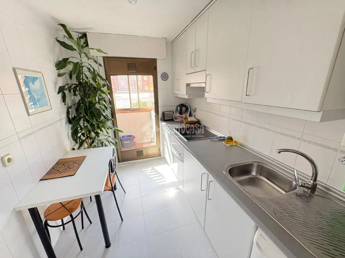 Cocina de Piso en venta en Madrid con Aire acondicionado, Parquet y Piscina comunitaria