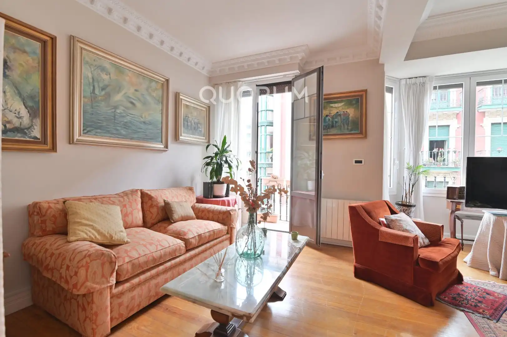 Sala de estar de Piso en venta en Bilbao  con Calefacción y Balcón