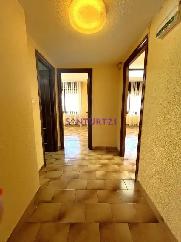 Office for rent in Santurtzi 