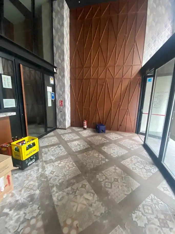 Local comercial de lloguer a Calle de San Lorenzo, imagen 26