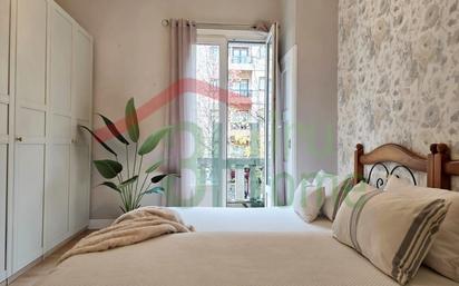 Bedroom of Flat for sale in Irun 