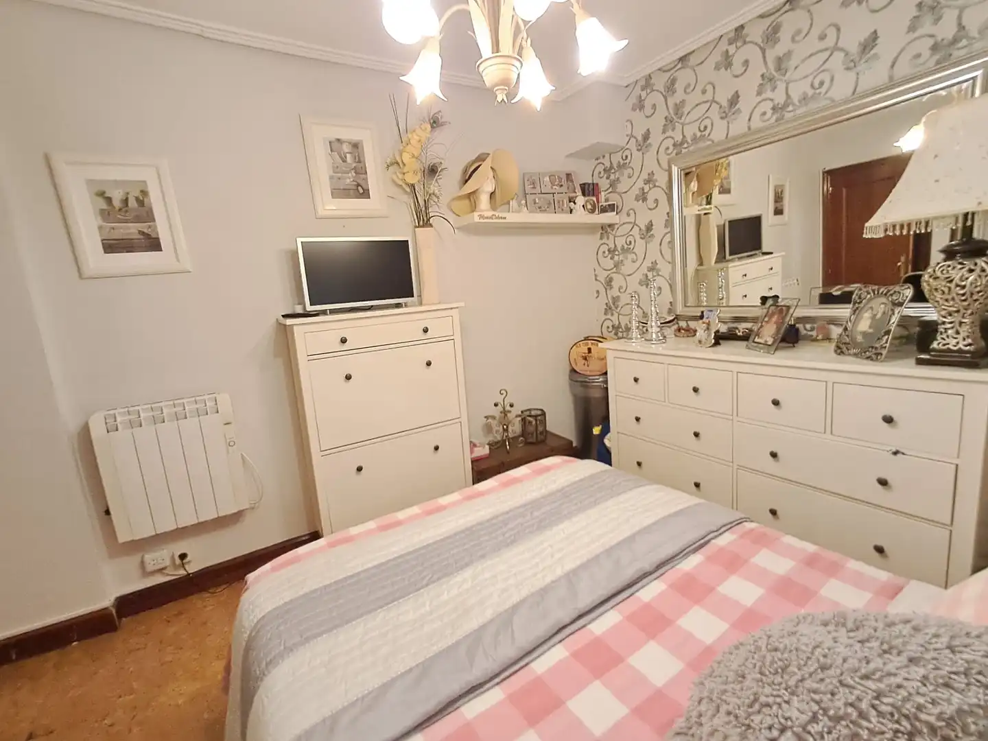 Schlafzimmer von Wohnung zum Verkauf in Barakaldo  mit Heizung, Möbliert und Ofen