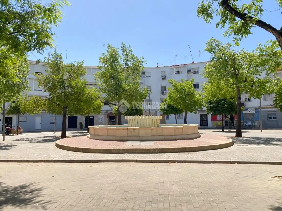 Exterior view of Flat for sale in Sevilla