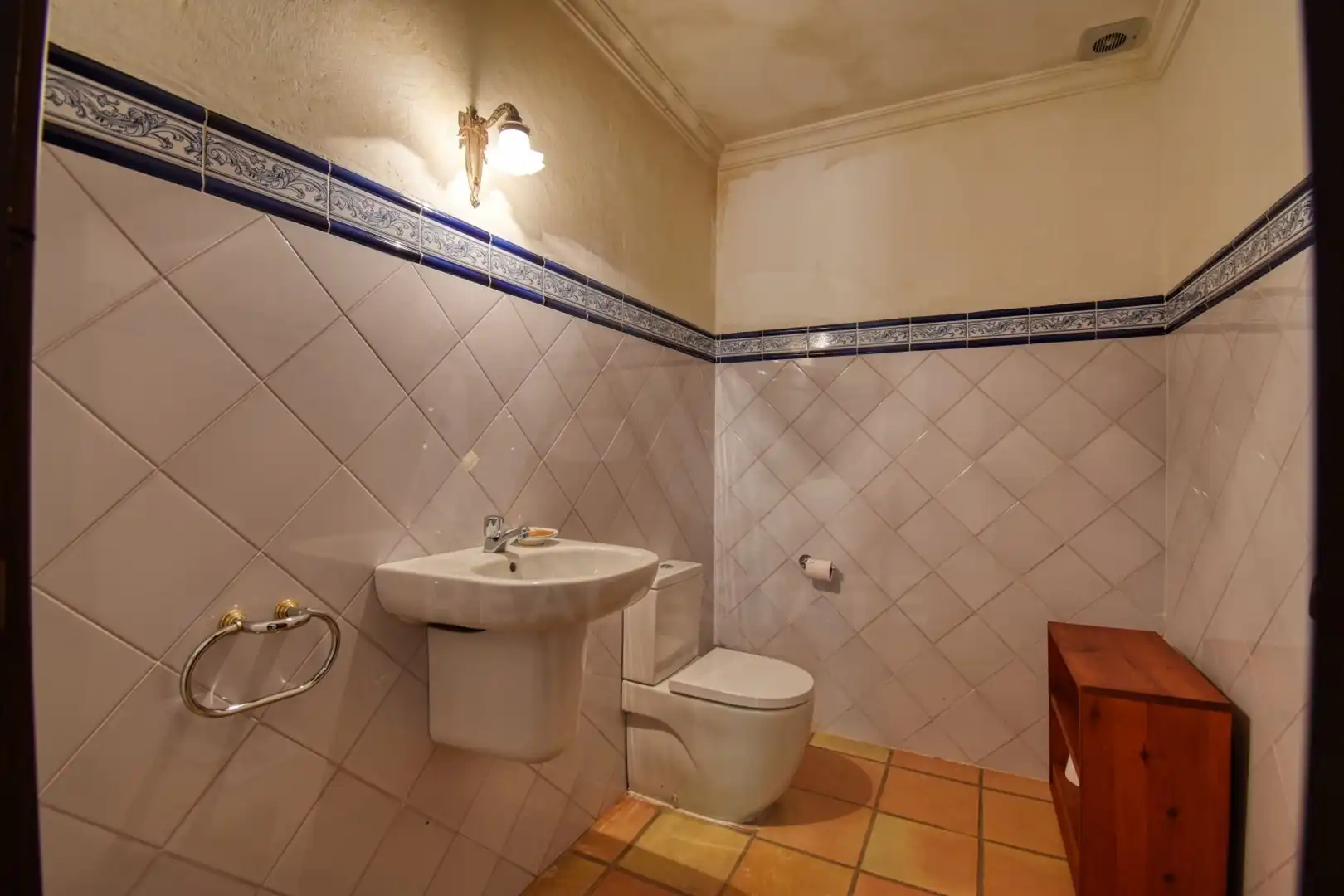 Bathroom of Houses for sale in Dénia  with Air Conditioner, Heating and Terrace