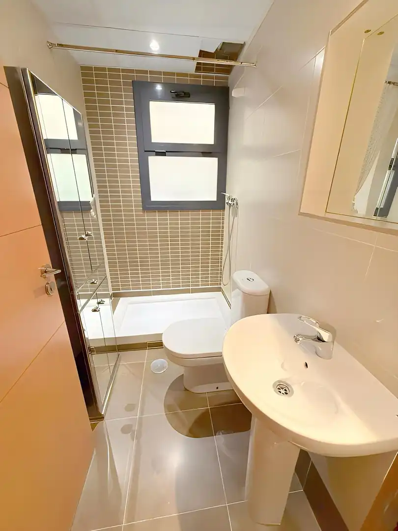 Bathroom of Flat for sale in Torrejón de Ardoz  with Air Conditioner, Heating and Storage room
