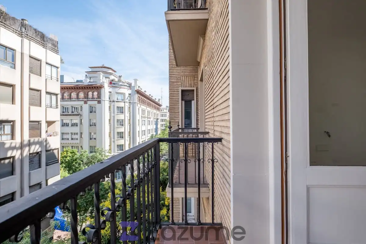 Terraza de Piso de alquiler en Zaragoza con Aire acondicionado, Calefacción y Horno