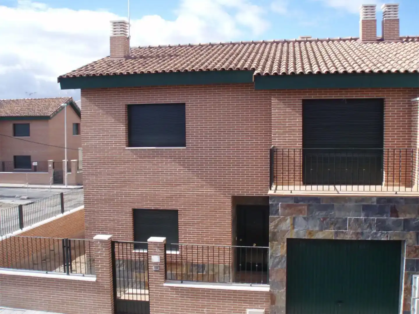 Vista exterior de Piso en venta en Ajofrín con Aire acondicionado y Balcón