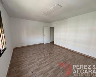 Flat for sale in Palma del Río  with Air Conditioner, Parquet flooring and Washing machine