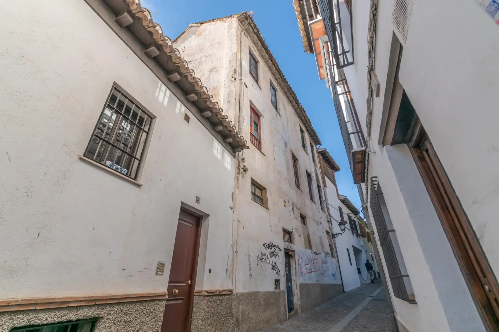 Vista exterior de Edificio en venta en Granada