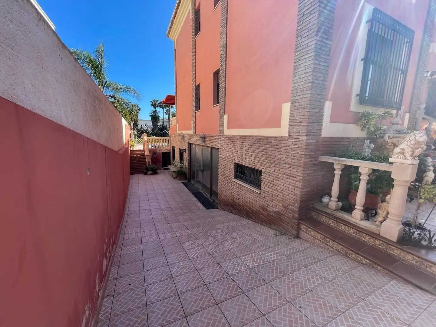 Detached house with pool for sale in Playa de Granada, imagen 16