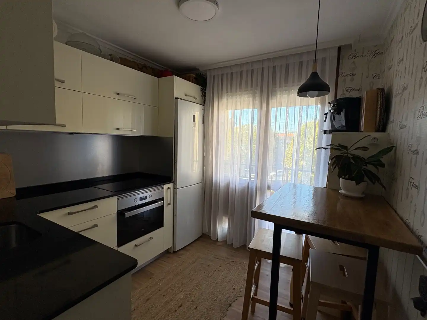 Küche von Wohnung zum Verkauf in Medio Cudeyo mit Balkon