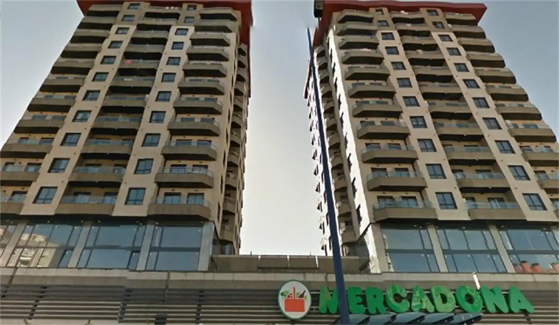 Exterior view of Flat for rent in Vigo   with Parquet flooring, Storage room and Furnished