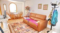 Sala d'estar de Casa adosada en venda en Santa Pola amb Calefacció, Terrassa i Balcó