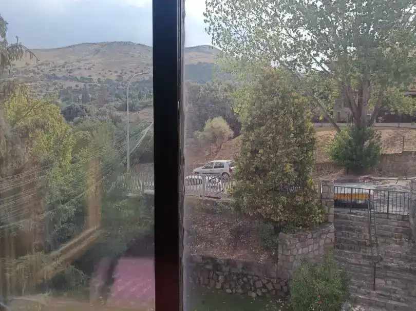 Vista exterior de Piso de alquiler en El Espinar con Amueblado
