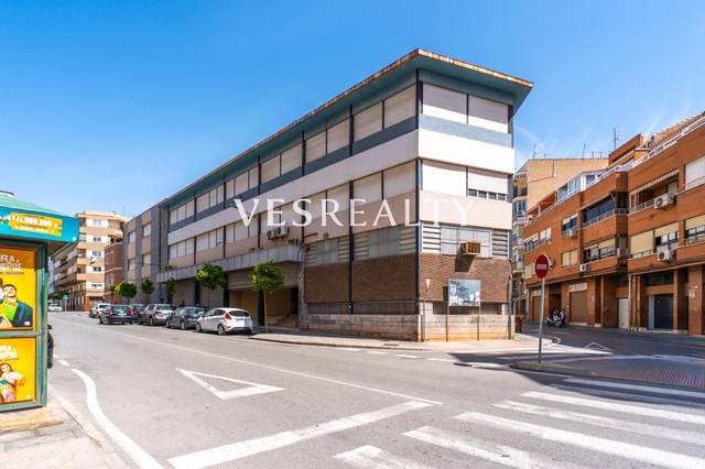 Nave industrial en Alquiler en Plaza de Toros - Avenida Chapí - Trinquete