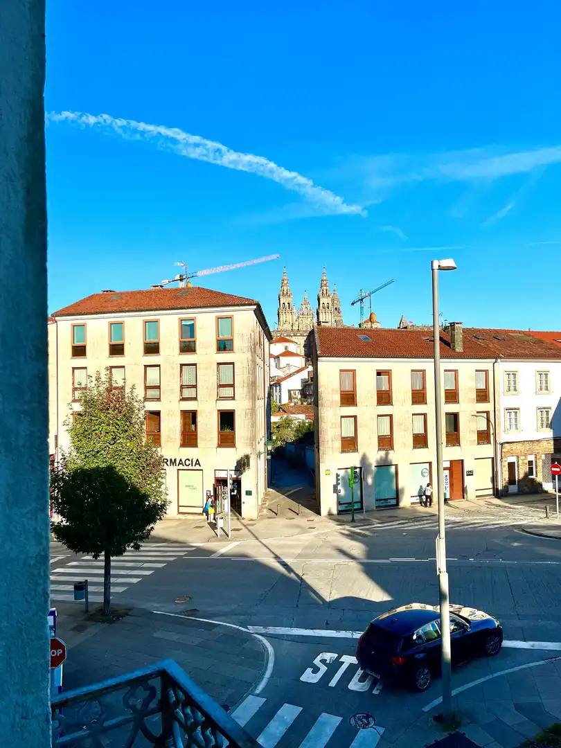 Vista exterior de Piso en venta en Santiago de Compostela  con Calefacción