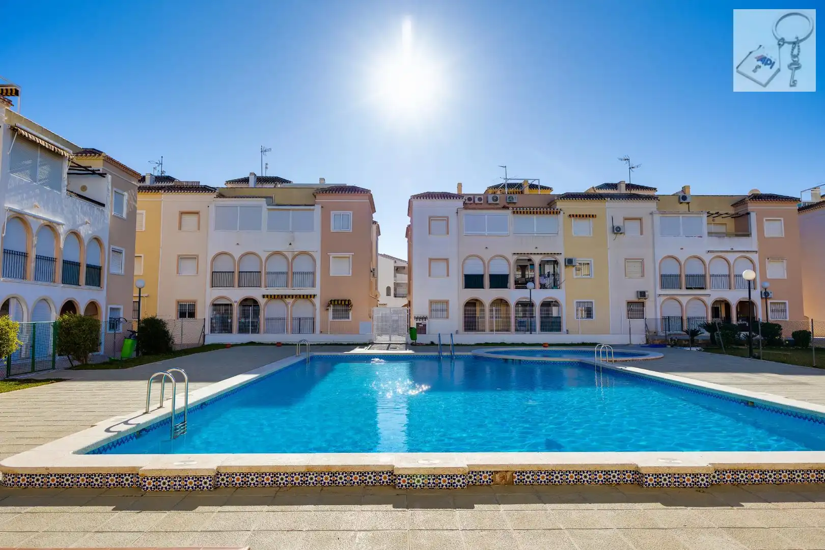 Bungalow con piscina in vendita a Playa del Acequión, Náufragos y Rocío del Mar
