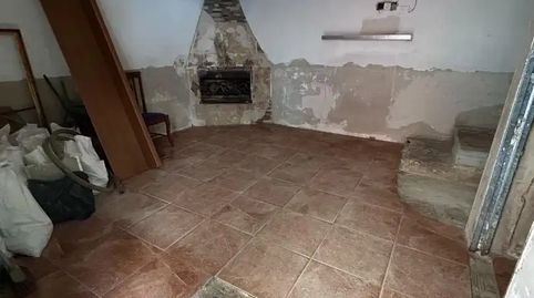 Foto 4 de Casa adosada en venda a Calle Real, 27, Anguciana, La Rioja
