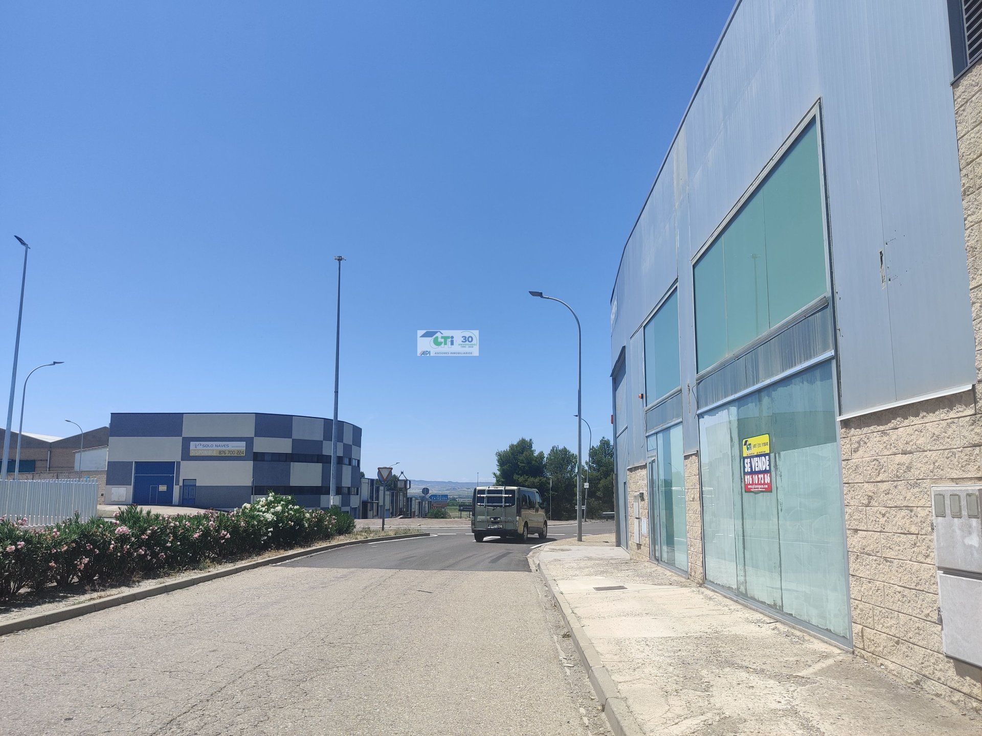 Exterior view of Industrial buildings for sale in La Puebla de Alfindén
