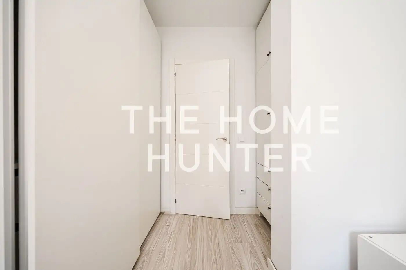 Flat for rent in Madrid  with Air Conditioner, Heating and Furnished