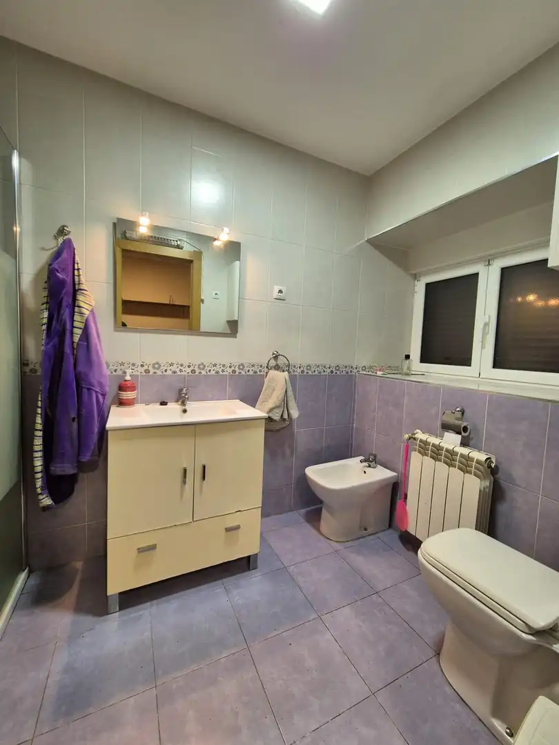 Baño de Casa adosada en venta en Valle de Mena con Calefacción, Amueblado y Balcón