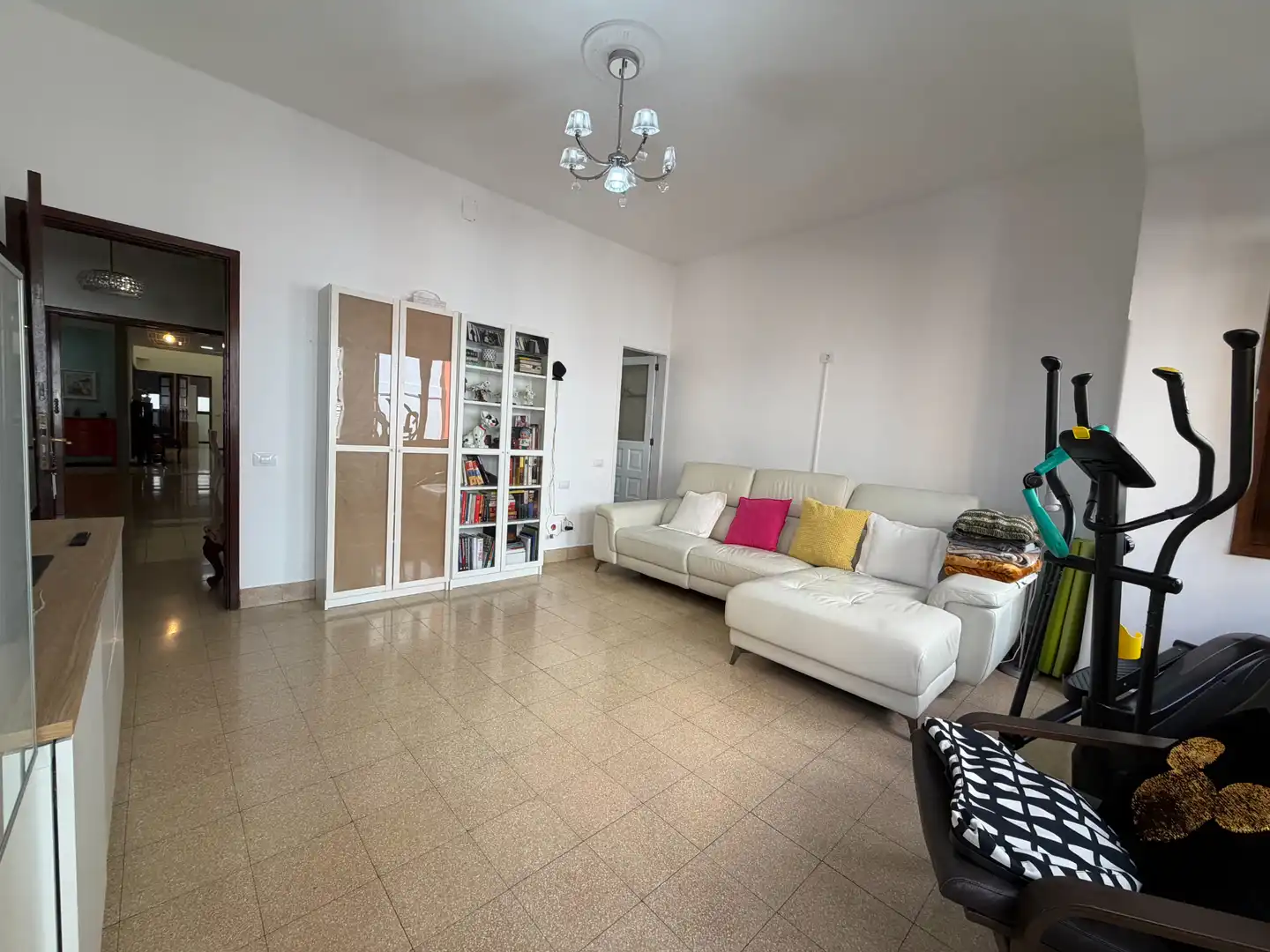 Sala d'estar de Pis en venda en Las Palmas de Gran Canaria amb Balcó