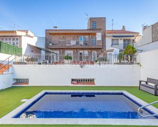 Exterior view of Apartment for sale in Sant Adrià de Besòs  with Terrace, Swimming Pool and Balcony