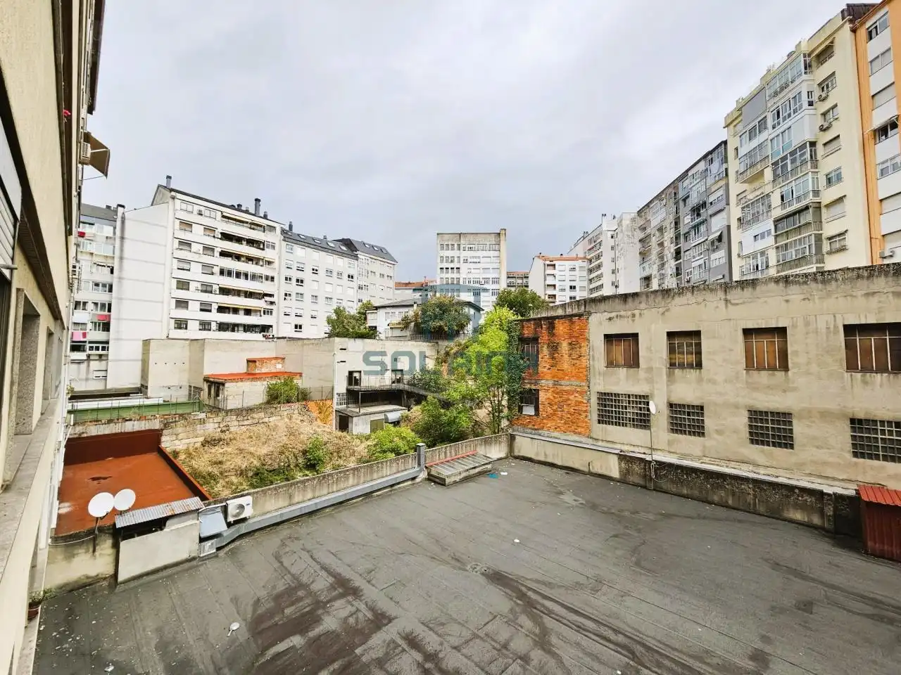 Vista exterior de Piso en venta en Ourense Capital  con Calefacción, Trastero y Amueblado