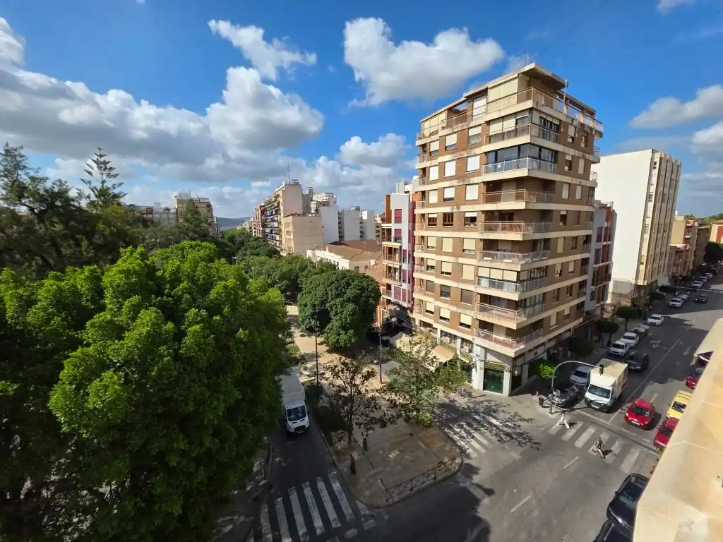 Apartament amb ascensor en venda a Avenida España, imagen 2