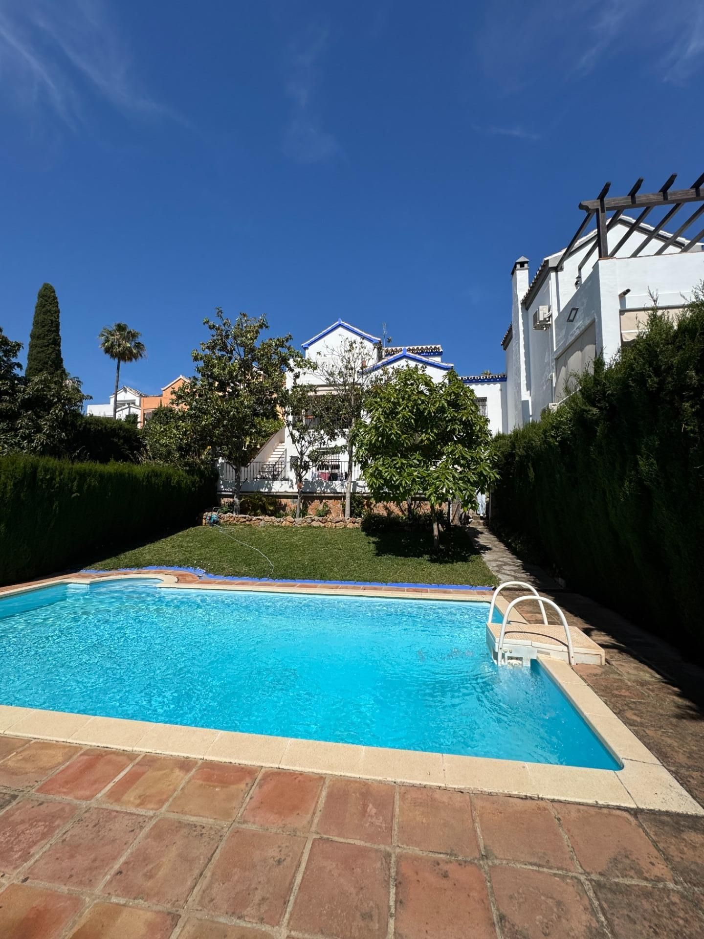 Garden of House or chalet for sale in Marbella  with Air Conditioner, Private garden and Terrace
