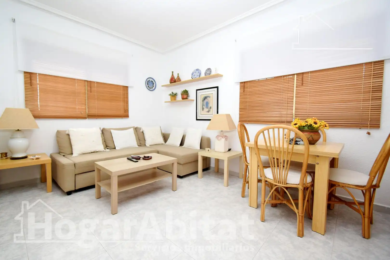 Sala d'estar de Casa o xalet en venda en Llíria amb Jardí privat, Terrassa i Traster