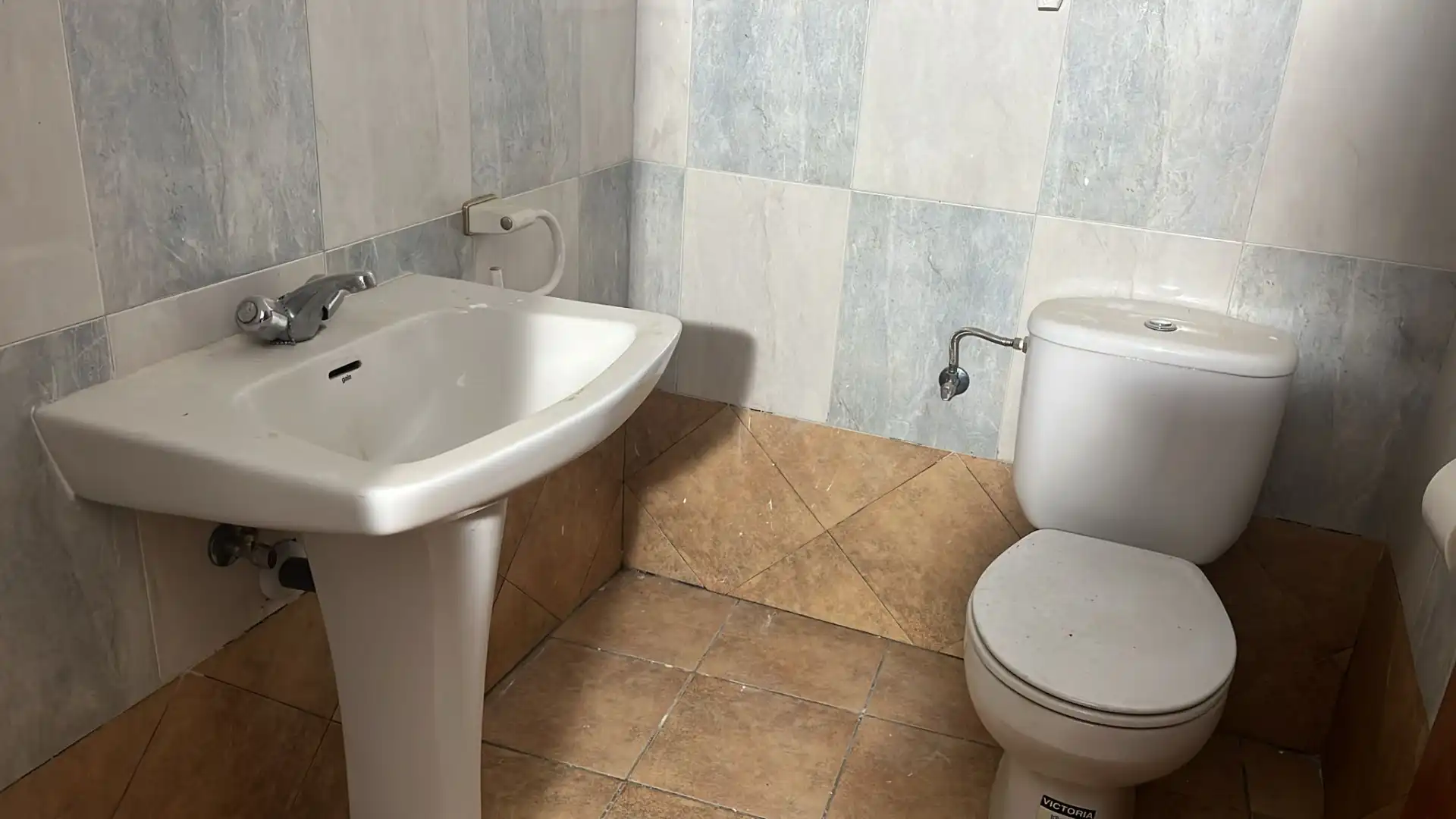 Casa adosada en venta en Calle Morón, Foz-calanda
