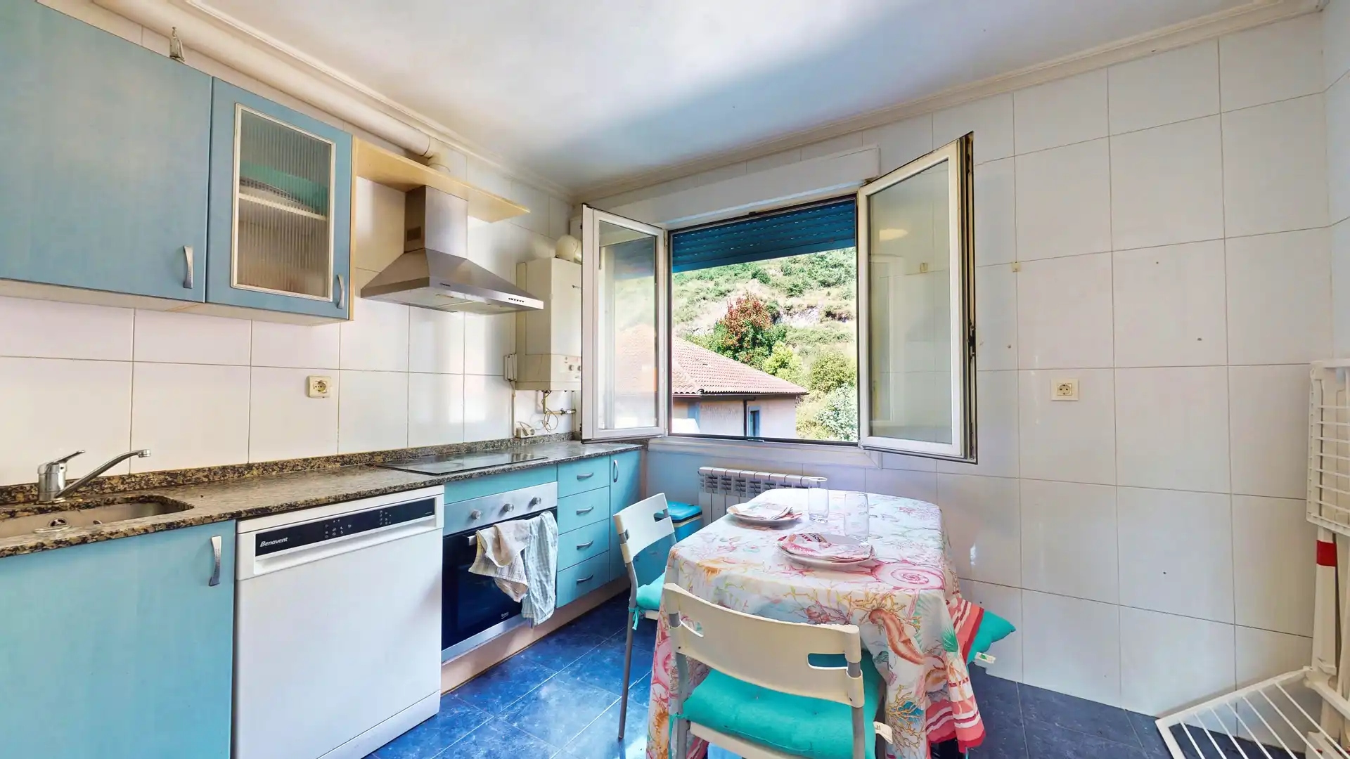 Kitchen of Flat for sale in Güeñes  with Heating