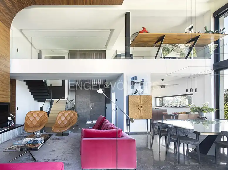Sala d'estar de Casa o xalet en venda en Gijón  amb Calefacció, Terrassa i Traster