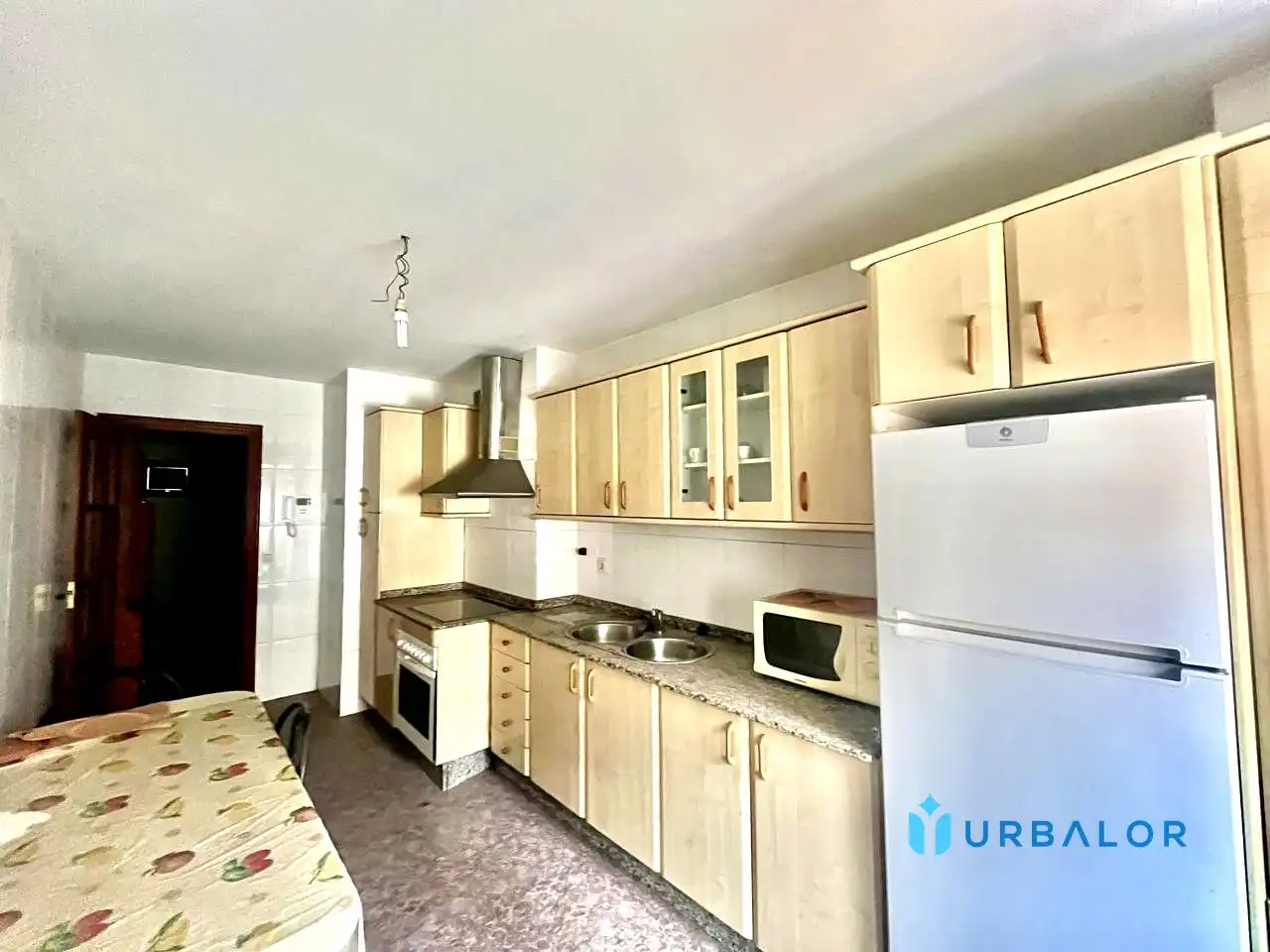 Wohnung zum Verkauf in Travesía Reyes Católicos, Centro