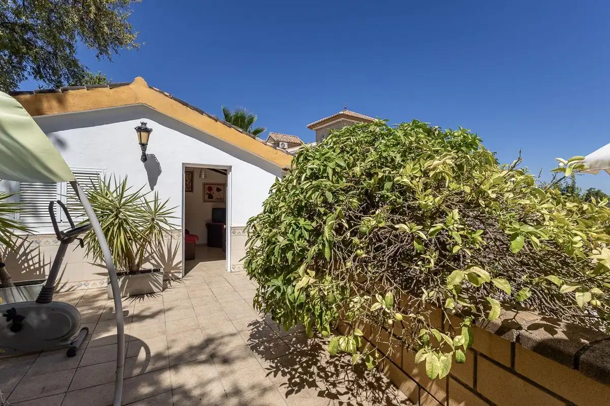 Garden of Houses for sale in Ogíjares  with Air Conditioner, Heating and Private garden