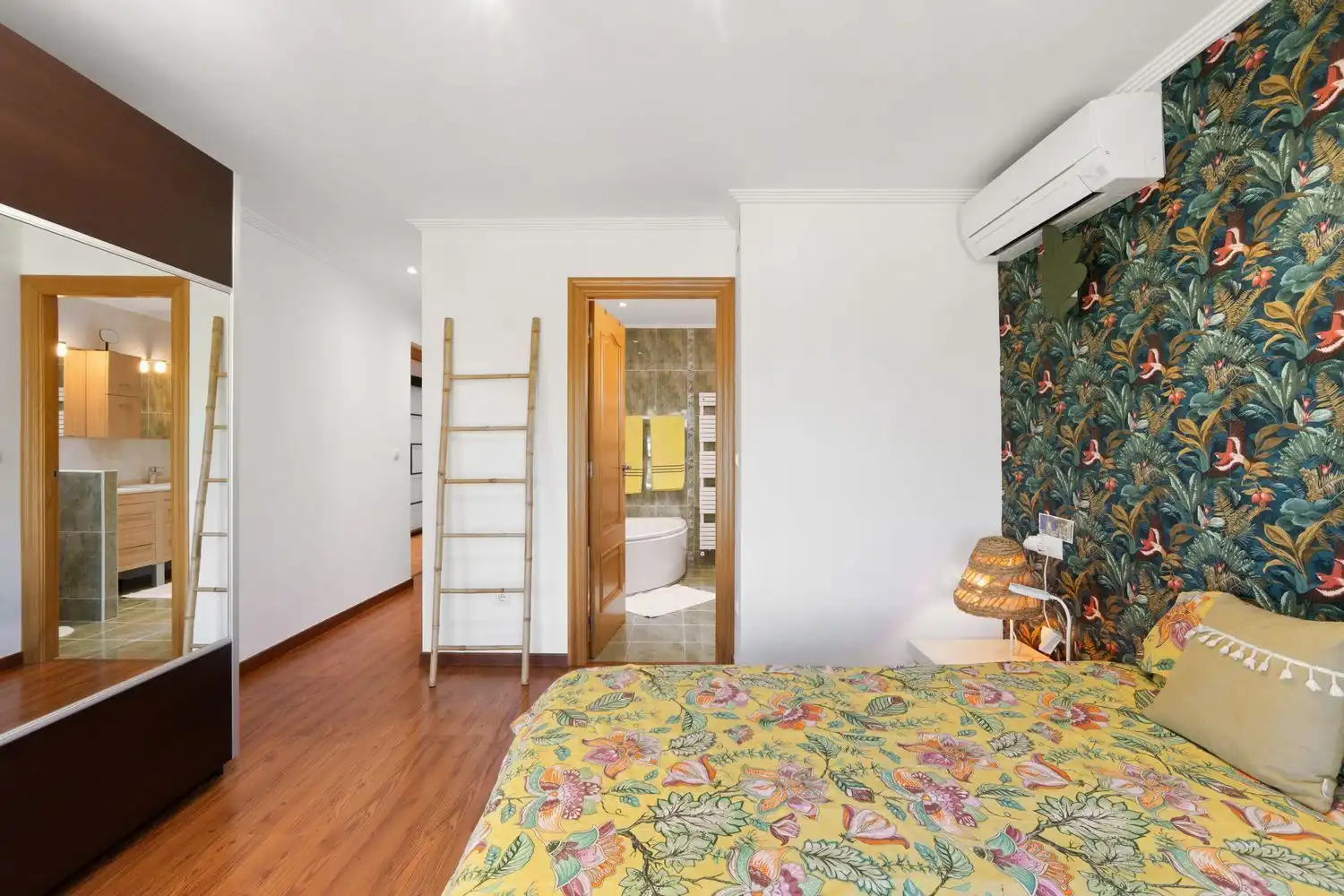 Chalet con piscina en venta en Coloma, imagen 19