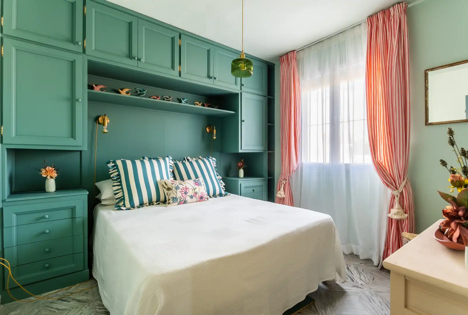 Bedroom of Detached homes for sale in Marbella  with Air Conditioner, Terrace and Storage room