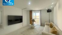 Sala d'estar de Apartament en venda en Elche / Elx amb Aire condicionat