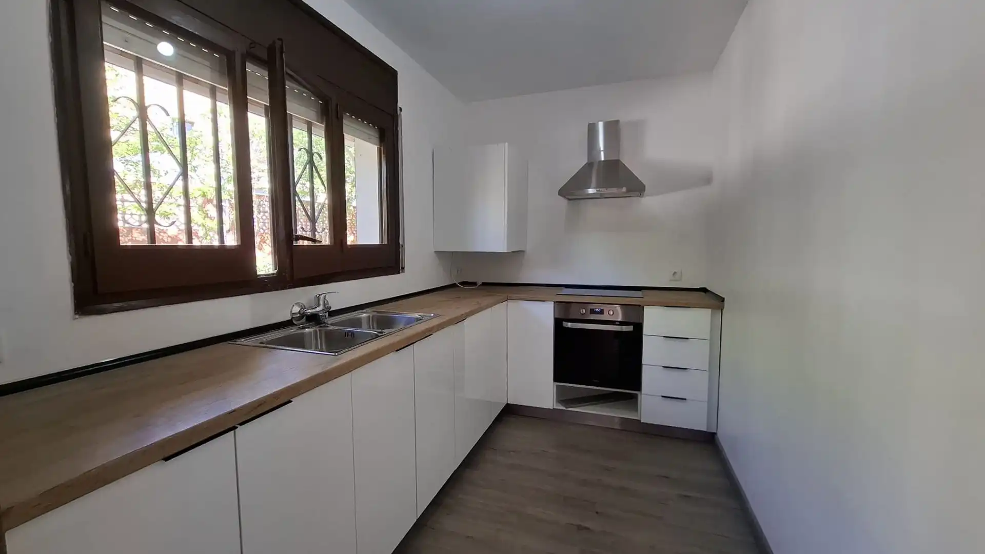 Cocina de Casa o chalet en venta en Vallirana con Terraza