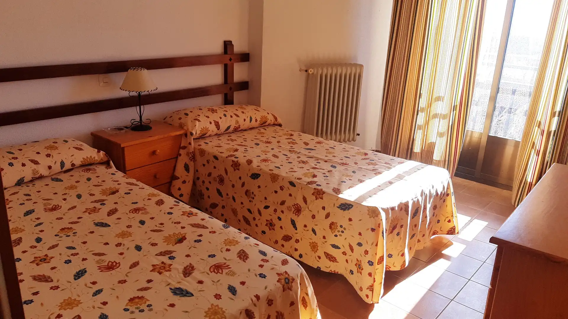 Schlafzimmer von Geschaftsraum zum Verkauf in Navalmoral mit Klimaanlage und Heizung