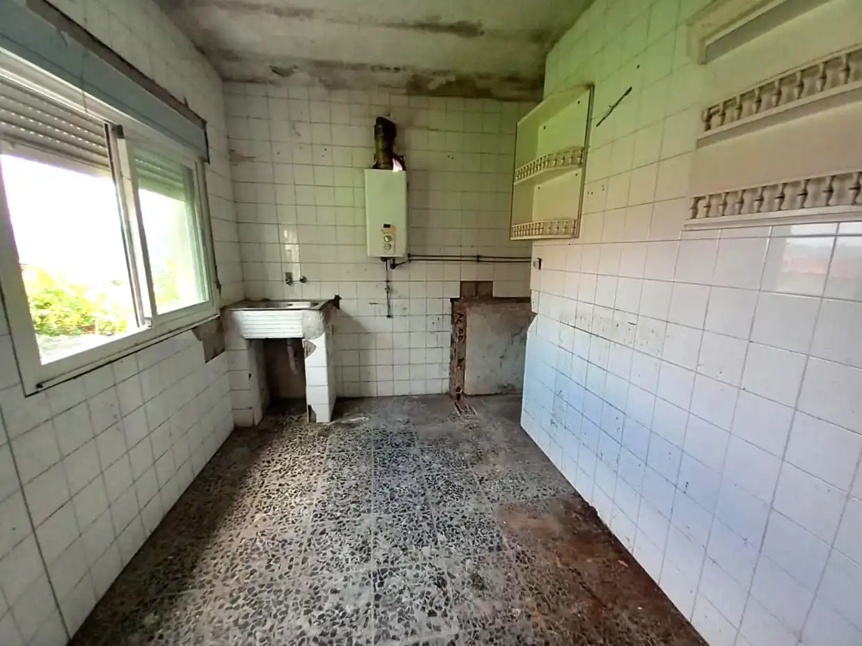 Cuina de Casa o xalet en venda en Ourense Capital 